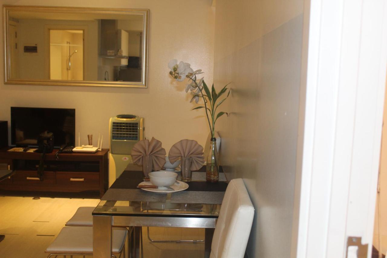 Azure C2 Balcony Wifi Near Mall Airport Multiple Units Paranaque City Exterior foto