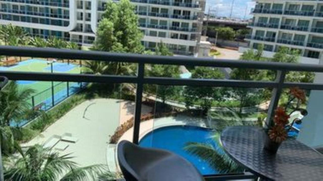 Azure C2 Balcony Wifi Near Mall Airport Multiple Units Paranaque City Exterior foto